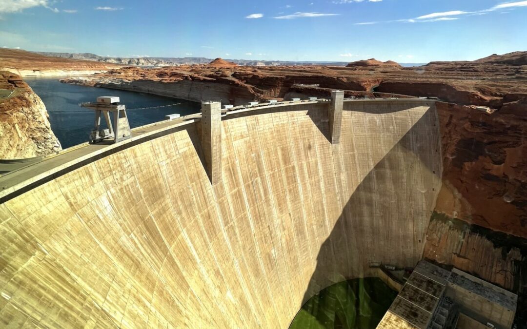 PAGE, AZ | Scenic Views: Glen Canyon Dam