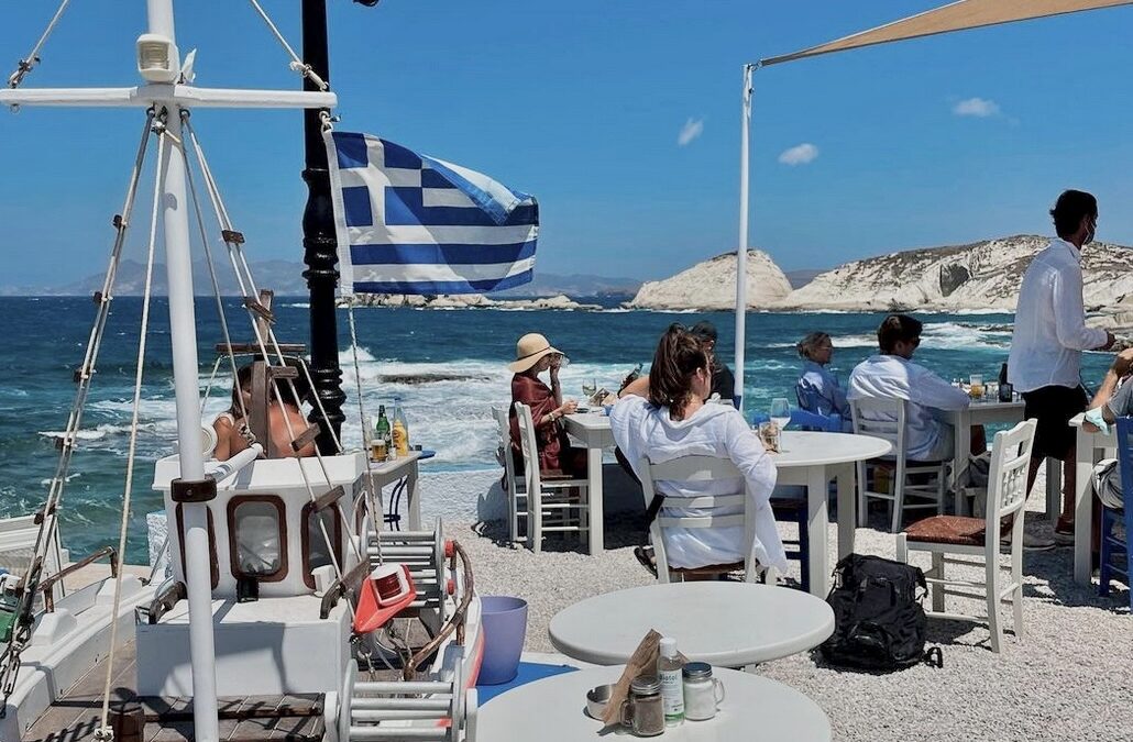 MILOS | Medusa in Mandrakia