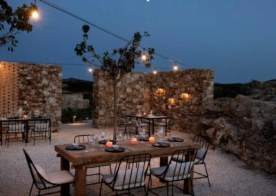 ANTIPAROS | The Rooster Hotel Restaurant