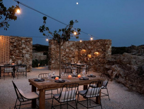 ANTIPAROS | The Rooster Hotel Restaurant