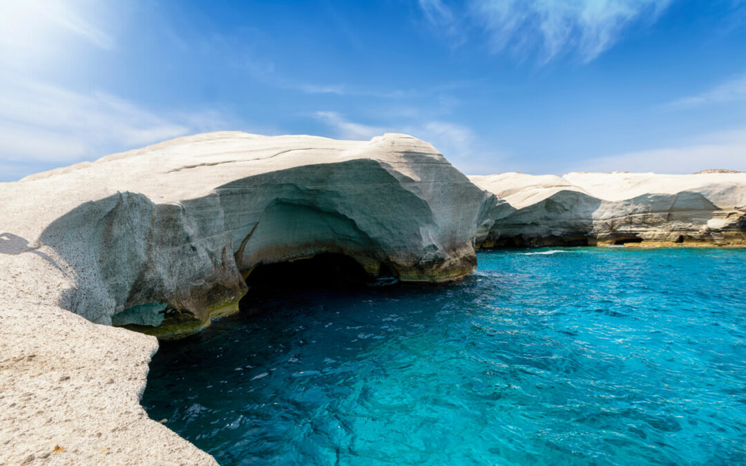MILOS | Sarakíniko Beach
